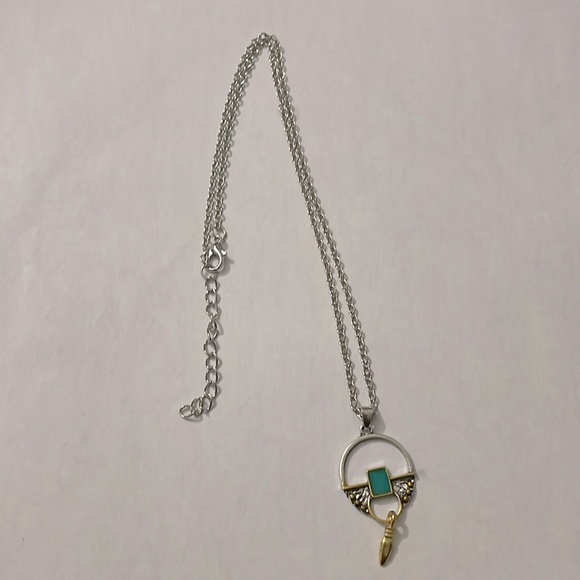 Unique Necklace - Picture 1 of 2